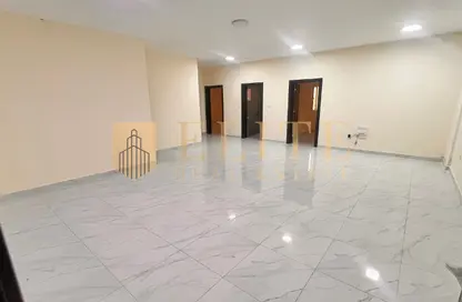 Apartment - 3 Bedrooms - 2 Bathrooms for rent in Al Kheesa - Al Kheesa - Umm Salal Mohammed