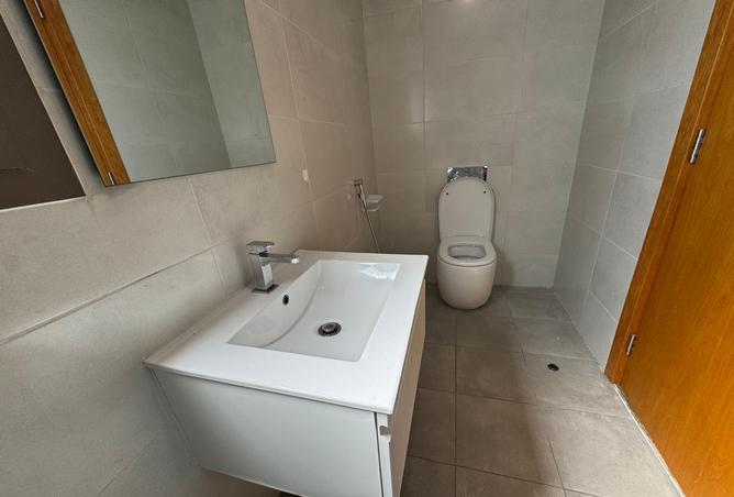 998728 - Property Image 3