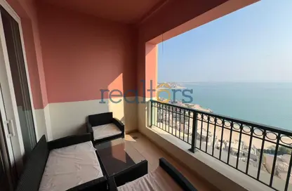 Apartment - 2 Bedrooms - 3 Bathrooms for rent in Viva West - Viva Bahriyah - The Pearl Island - Doha
