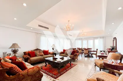 Apartment - 3 Bedrooms - 3 Bathrooms for sale in East Porto Drive - Porto Arabia - The Pearl Island - Doha