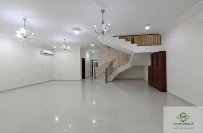 Villa - 5 Bedrooms - 6 Bathrooms for rent in Al Nuaija Street - Al Nuaija - Doha