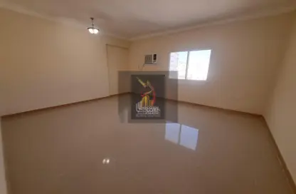 Apartment - 3 Bedrooms - 3 Bathrooms for rent in Al Mansoura - Al Mansoura - Doha