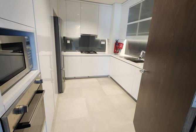 987027 - Property Image 2