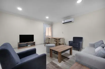 Apartment - 3 Bedrooms - 3 Bathrooms for rent in Al Mansoura - Doha