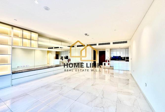912457 - Property Image 2