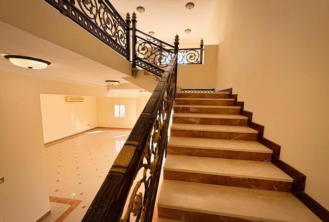 913182 - Property Image 3