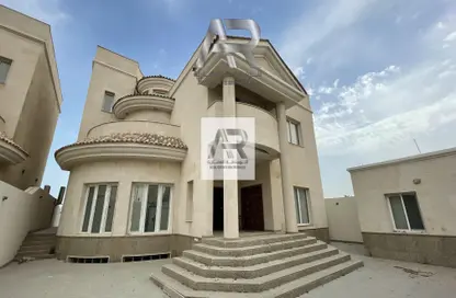 فيلا - 8 غرف نوم - 5 حمامات للايجار في Al Sakhama - الدوحة