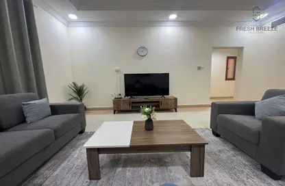 Apartment - 2 Bedrooms - 2 Bathrooms for rent in Al Sadd - Al Sadd - Doha