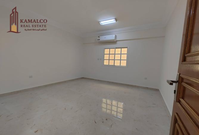 929011 - Property Image 3