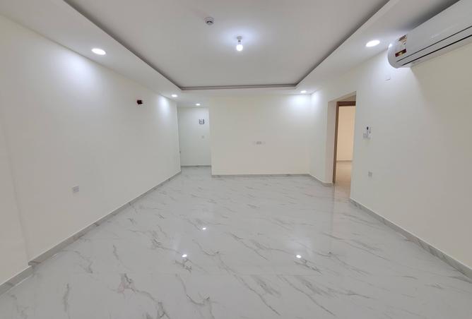 945287 - Property Image 2