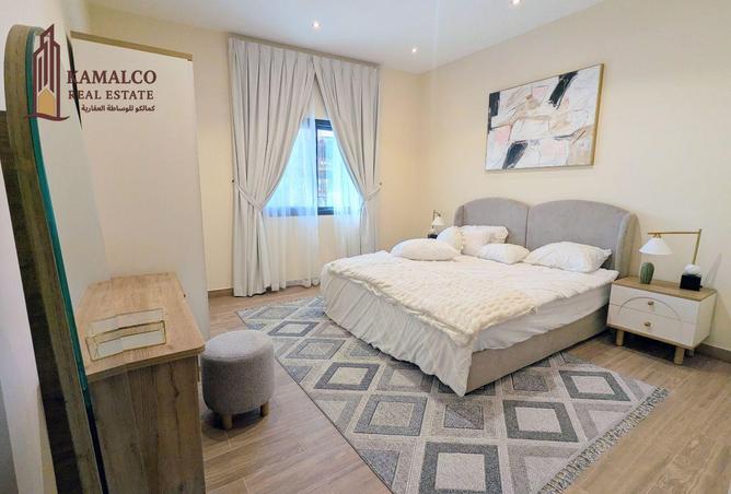 955410 - Property Image 2