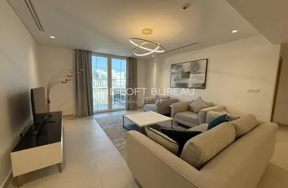 Apartment - 1 Bedroom - 2 Bathrooms for rent in The Garden - Floresta Gardens - The Pearl Island - Doha