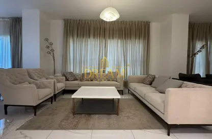 Apartment - 3 Bedrooms - 5 Bathrooms for rent in West Bay Tower - West Bay - West Bay - Doha
