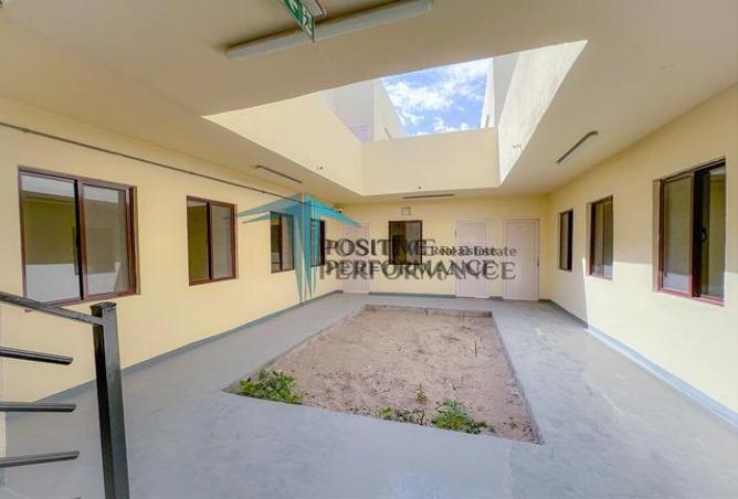 867541 - Property Image 3