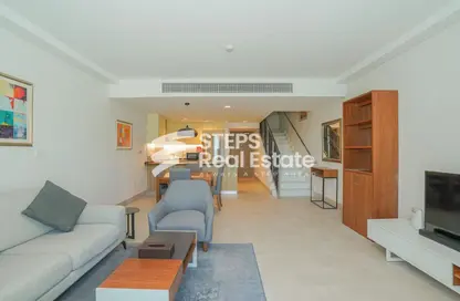 Apartment - 1 Bedroom - 2 Bathrooms for rent in Viva East - Viva Bahriyah - The Pearl Island - Doha
