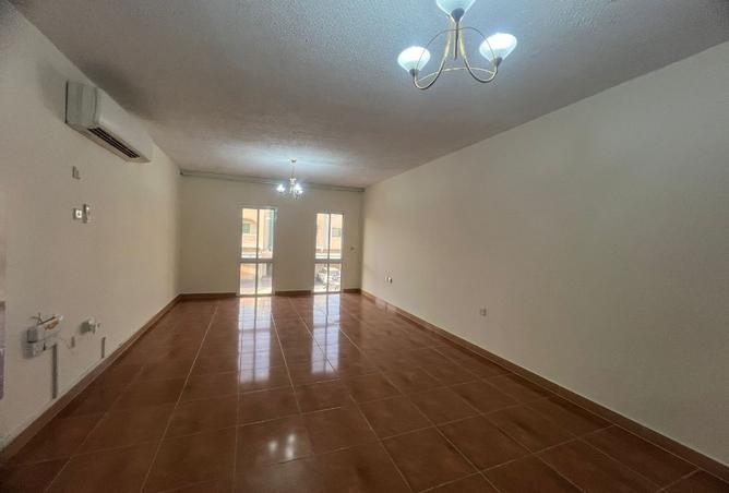 996651 - Property Image 2