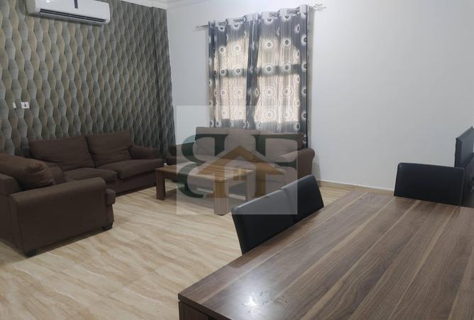 947399 - Property Image 2