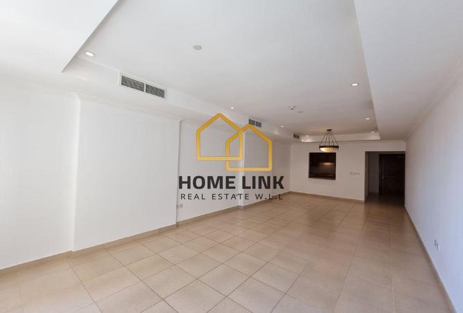 929449 - Property Image 2