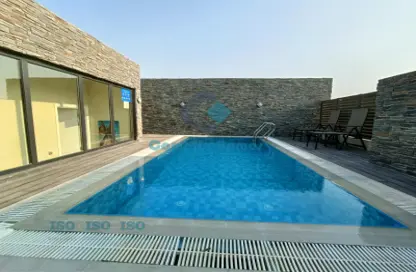 صورة لـ حوض سباحة فيلا - 4 غرف نوم - 6 حمامات للايجار في أم صلال محمد - أم صلال محمد - الدوحة ، صورة رقم 1