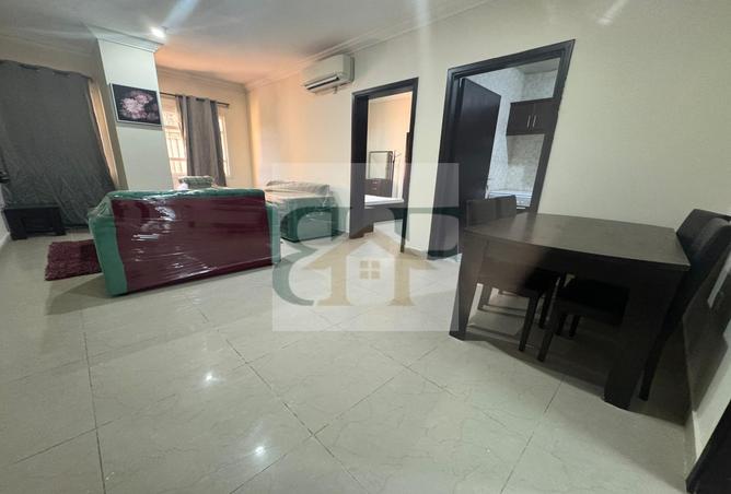 943066 - Property Image 3
