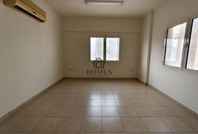 987465 - Property Image 2
