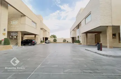 مجمع سكني - 4 غرف نوم - 6 حمامات للايجار في المعمورة - المعمورة - الدوحة