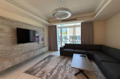 Apartment - 1 Bedroom - 2 Bathrooms for rent in Gewan Island - The Pearl Island - Doha