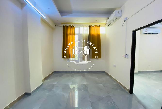 993329 - Property Image 2