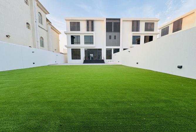 988107 - Property Main Image