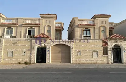 فيلا - 7 غرف نوم - 7 حمامات للايجار في أم صلال علي - أم صلال على - الدوحة