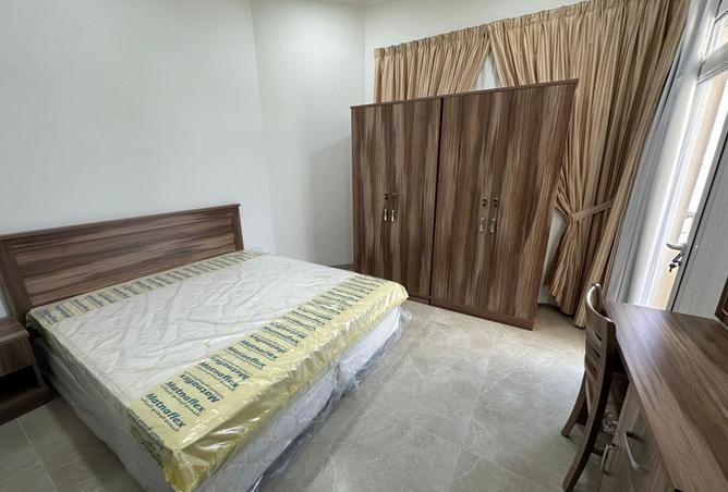 1002345 - Property Image 2