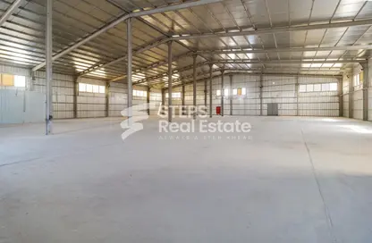 Warehouse - Studio - 1 Bathroom for rent in Jerry Al Samur - Birkat Al Awamer - Al Wakra