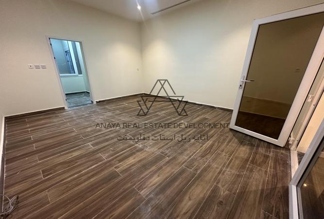 926998 - Property Image 3
