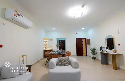 Apartment - 2 Bedrooms - 2 Bathrooms for rent in Al Khazin Street - Madinat Khalifa South - Madinat Khalifa - Doha