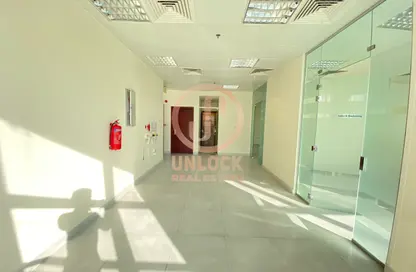 مساحات مكتبية - استوديو - 2 حمامات للايجار في منتزه 7 - المنتزه - الدوحة