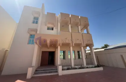 فيلا - استوديو - 4 حمامات للايجار في اللقطة - اللقطة - الدوحة