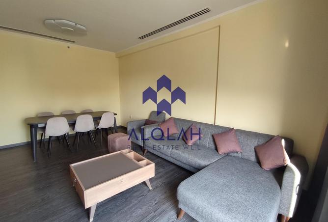 998549 - Property Image 2