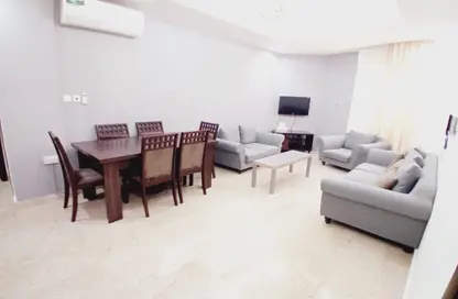 Apartment - 2 Bedrooms - 2 Bathrooms for rent in Bin Omran - Fereej Bin Omran - Doha