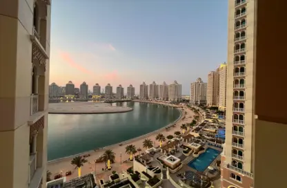 شقة - غرفة نوم - 2 حمامات للايجار في فيفا غرب - فيفا بحرية - جزيرة اللؤلؤة - الدوحة