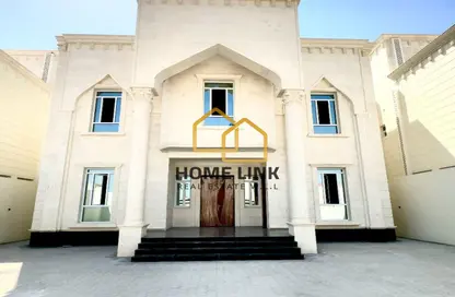 Villa - 7 Bedrooms - 6 Bathrooms for sale in Muraikh - AlMuraikh - Doha