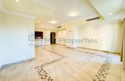 Apartment - 1 Bedroom - 2 Bathrooms for sale in West Porto Drive - Porto Arabia - The Pearl Island - Doha