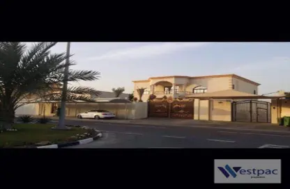 فيلا - 5 غرف نوم - 6 حمامات للبيع في الدفنة - الدفينة - الدوحة