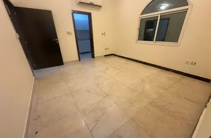 شقة - غرفة نوم - 1 حمام للايجار في الخيصة - الخيصة - أم صلال محمد