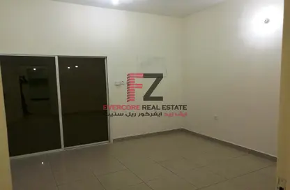 فيلا - 3 غرف نوم - 3 حمامات للايجار في راس ابو عبود - الدوحة