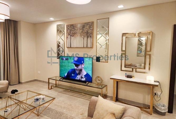 985407 - Property Image 2