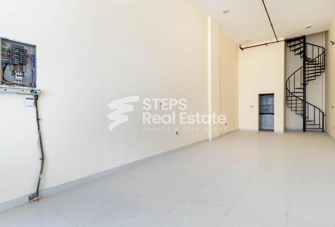 926163 - Property Image 2