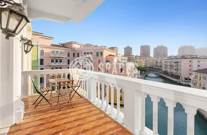 Apartment - 2 Bedrooms - 3 Bathrooms for rent in Gondola - Qanat Quartier - The Pearl Island - Doha