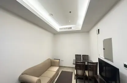 Apartment - 2 Bedrooms - 2 Bathrooms for rent in Umm Ghwailina Comm - Umm Ghuwalina - Umm Ghuwailina - Doha