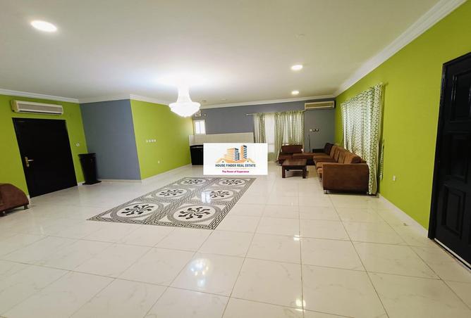 928858 - Property Image 2