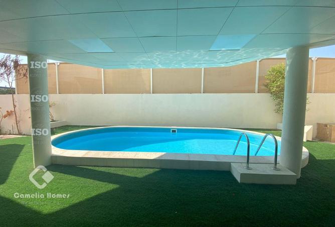 967572 - Property Image 3